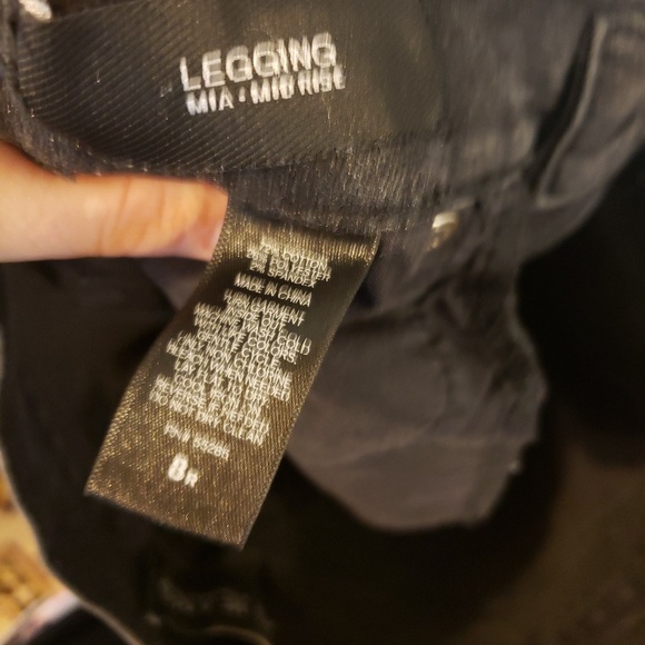 Jeans - Picture 3 of 3